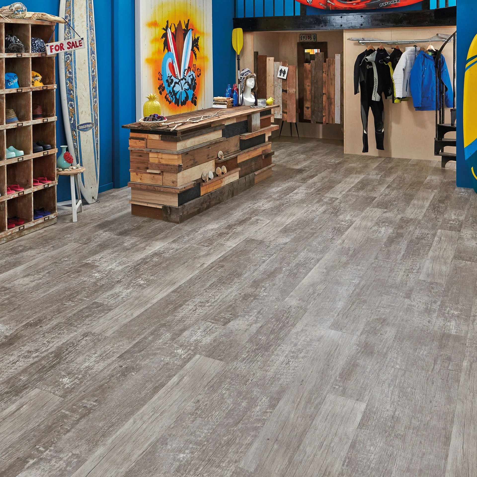 KARNDEAN VAN GOGH AGED REDWOOD VGW100T
