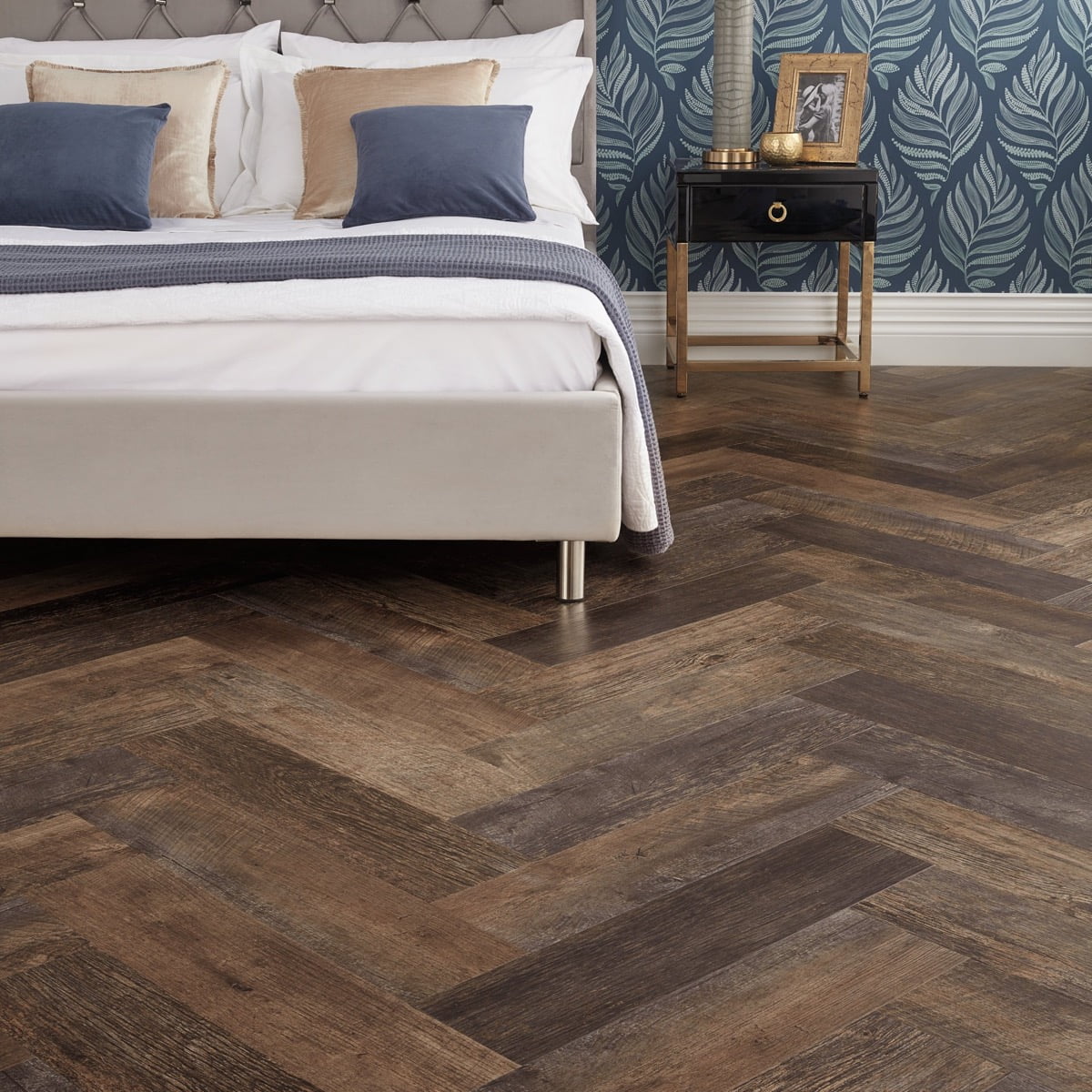 Rigid Core Herringbone Salvaged Barnwood SM-VGW123T-RKP