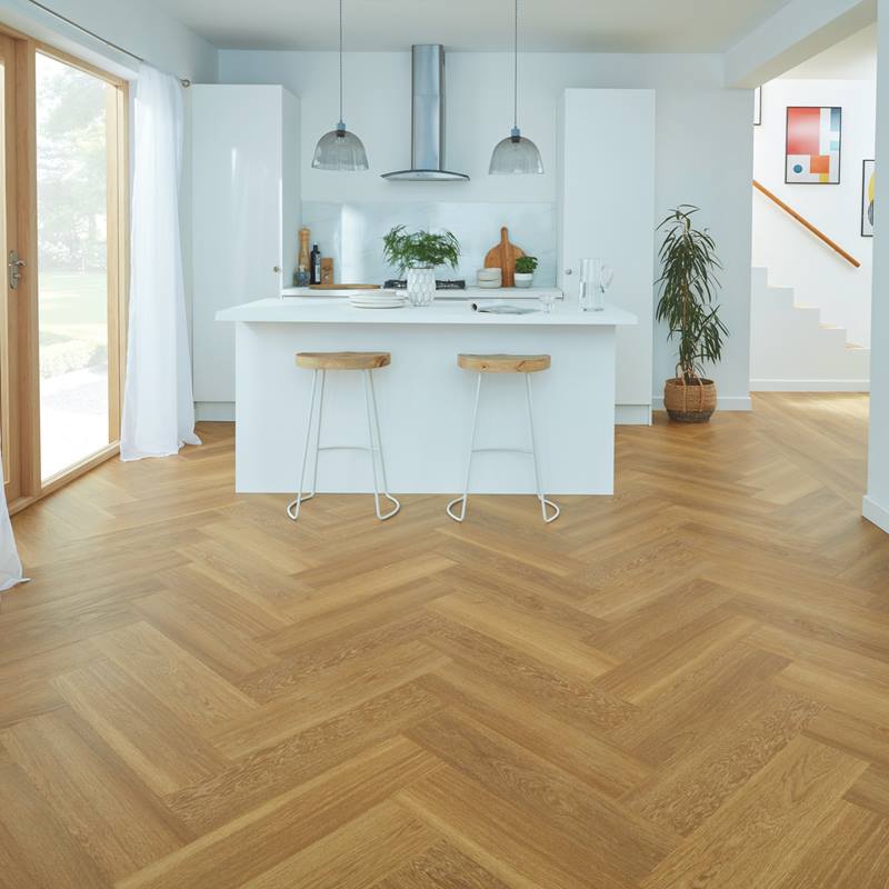Karndean Van Golden Brushed Oak Herringbone SM-VGW122T